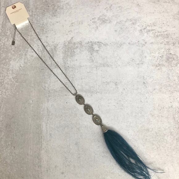 American Eagle Outfitters Boho Blue Feather Silver Tone Long Necklace NEW - Picture 1 of 5